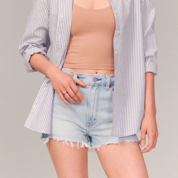 Abercrombie & Fitch Pants - Abercrombie & Fitch High Rise Mom Denim Jean Shorts 28W